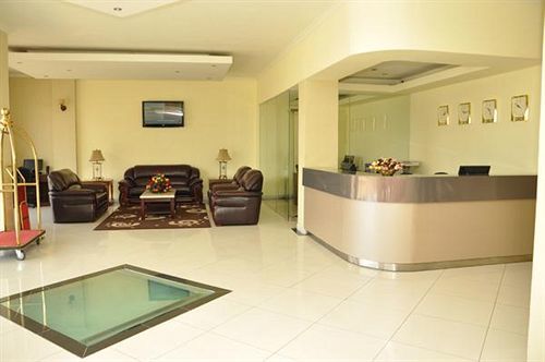 Solo Te Hotel Адис Абеба Екстериор снимка