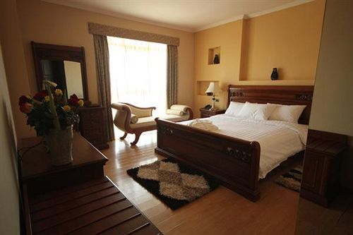 Solo Te Hotel Адис Абеба Екстериор снимка